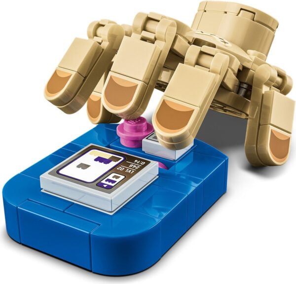 76785_web_sec05_nobg_en-gb LEGO Wednesday - Apartamentul lui Mână 76785, 828 piese