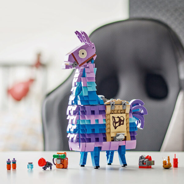 77071-lego-fortnite-2 LEGO FORTNITE - Supply Llama 77071, 691 piese