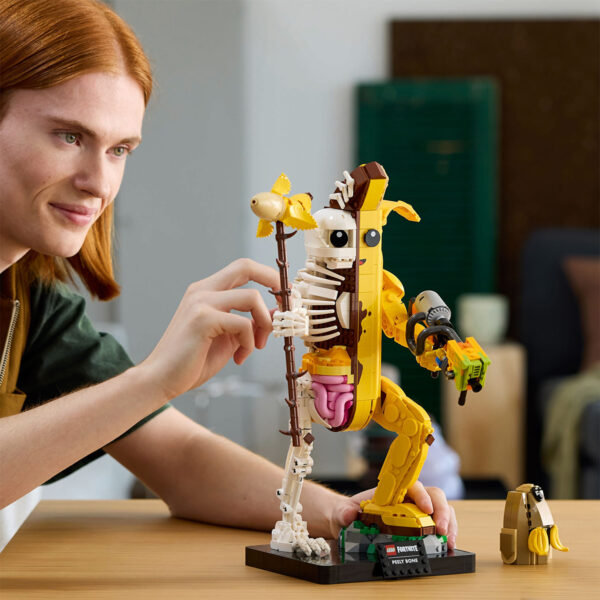 77072-lego-fortnite-2 LEGO FORTNITE - Peely Bone 77072, 1414 piese