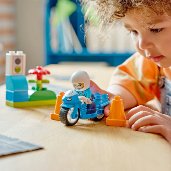 LEGO DUPLO - Motocicletă albastră de poliție 10471, 11 piese