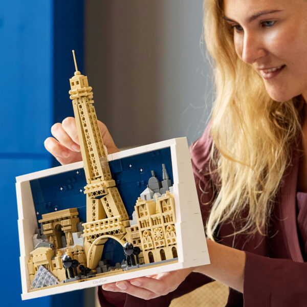 LEGO Architecture - Oraşul iubirii 21064, 958 piese