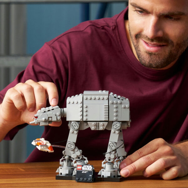 LEGO Star Wars - AT-AT 75440, 525 piese