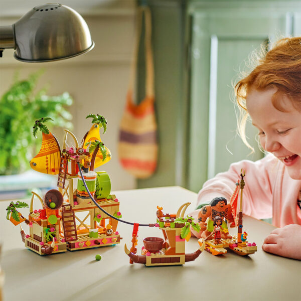 43258-lego-disney-3 LEGO Disney - Barja Kakamora 43258, 572 piese