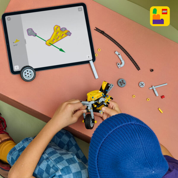 LEGO Technic - Motocicletă galbenă 42225, 151 piese