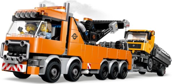 LEGO® City 60467 - Camion de remorcare si recuperare cu macara