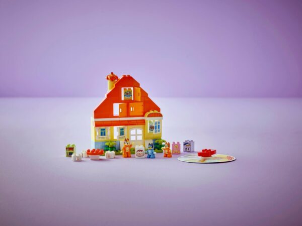 LEGO® DUPLO Bluey - Casa de familie a lui Blue cu un joc de memorie 10459, 83 piese