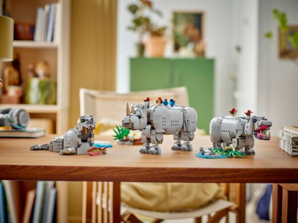 Lego Creator 31171 - Animale salbatice: Rinocer maiestuos cu pasari