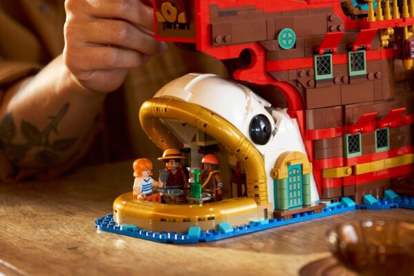 LEGO® ONE PIECE 75640 - Restaurantul plutitor Baratie