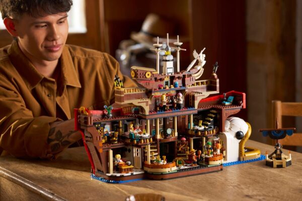 LEGO® ONE PIECE 75640 - Restaurantul plutitor Baratie