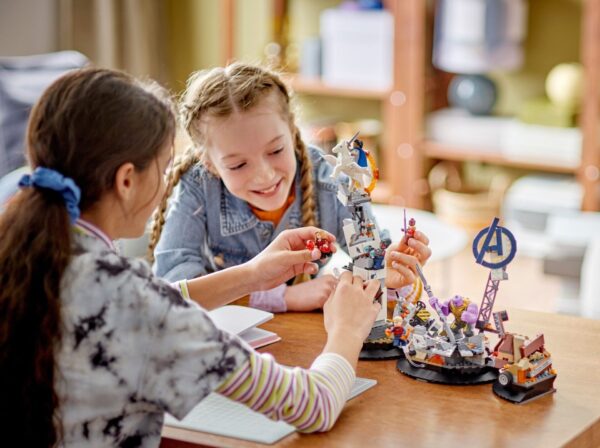 76266_alt7 LEGO® Marvel - Sfarsitul jocului – Batalia finala 76266, 794 piese