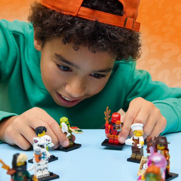 LEGO Minifigurine - Minifigurine - Seria 29 71052, 8 piese