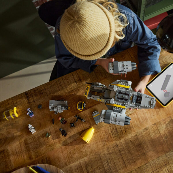 LEGO Star Wars - Razor Crest 75447, 930 piese