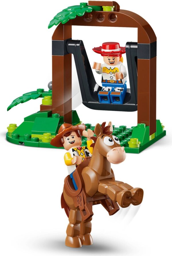 LEGO Disney - Ferma de cai a lui Blaze 43304, 209 piese