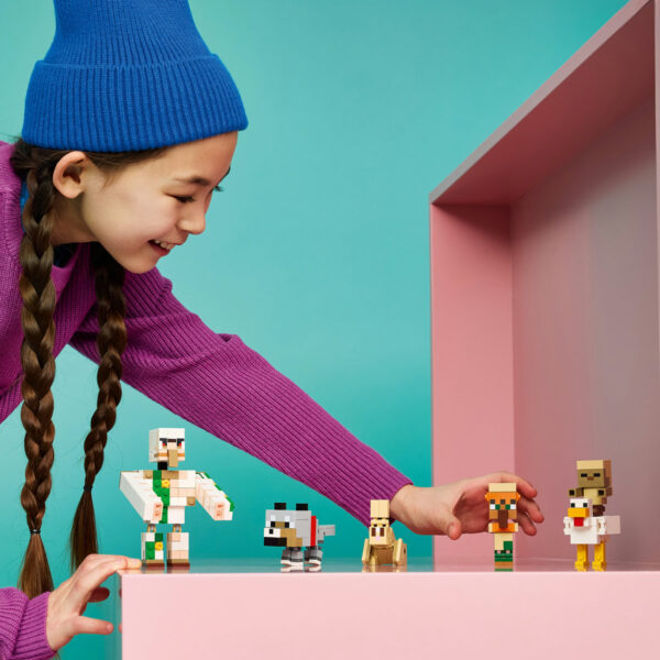 LEGO Minecraft - Atac în deșert cu un jocheu de găini 21592, 428 piese