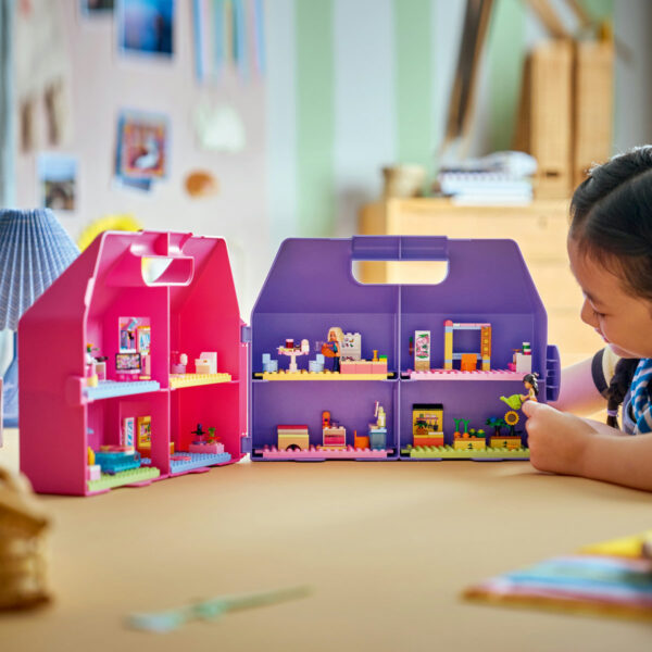 LEGO Friends - Valiză-căsuță de păpuși creativă 42697, 355 piese