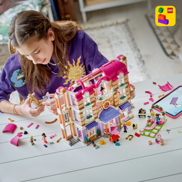 LEGO Friends - Grand Hotel din orașul Heartlake 42704, 1406 piese