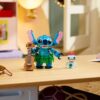 LEGO Disney 43296 - Stitch si Scrump