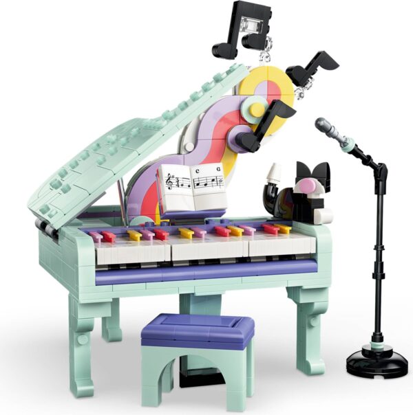 LEGO® Creator 31392 - Pian decorativ cu o pisica (3 in 1)