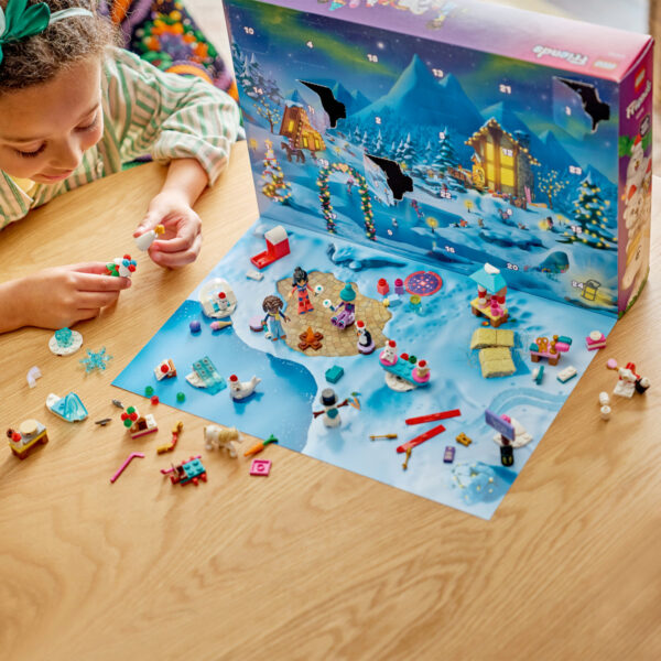 LEGO Friends - LEGO Friends Calendar de advent 2026 42698, 211 piese